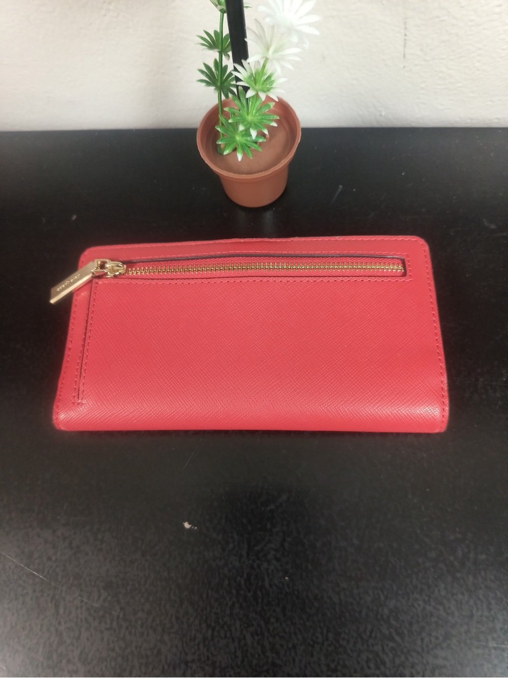 Kate Spade Wallet - Picture 2 of 3
